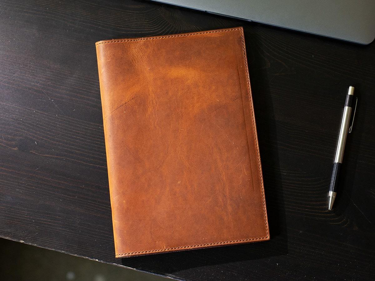 Milwaukee Leather Padfolio Traditional - Natural - Image 5