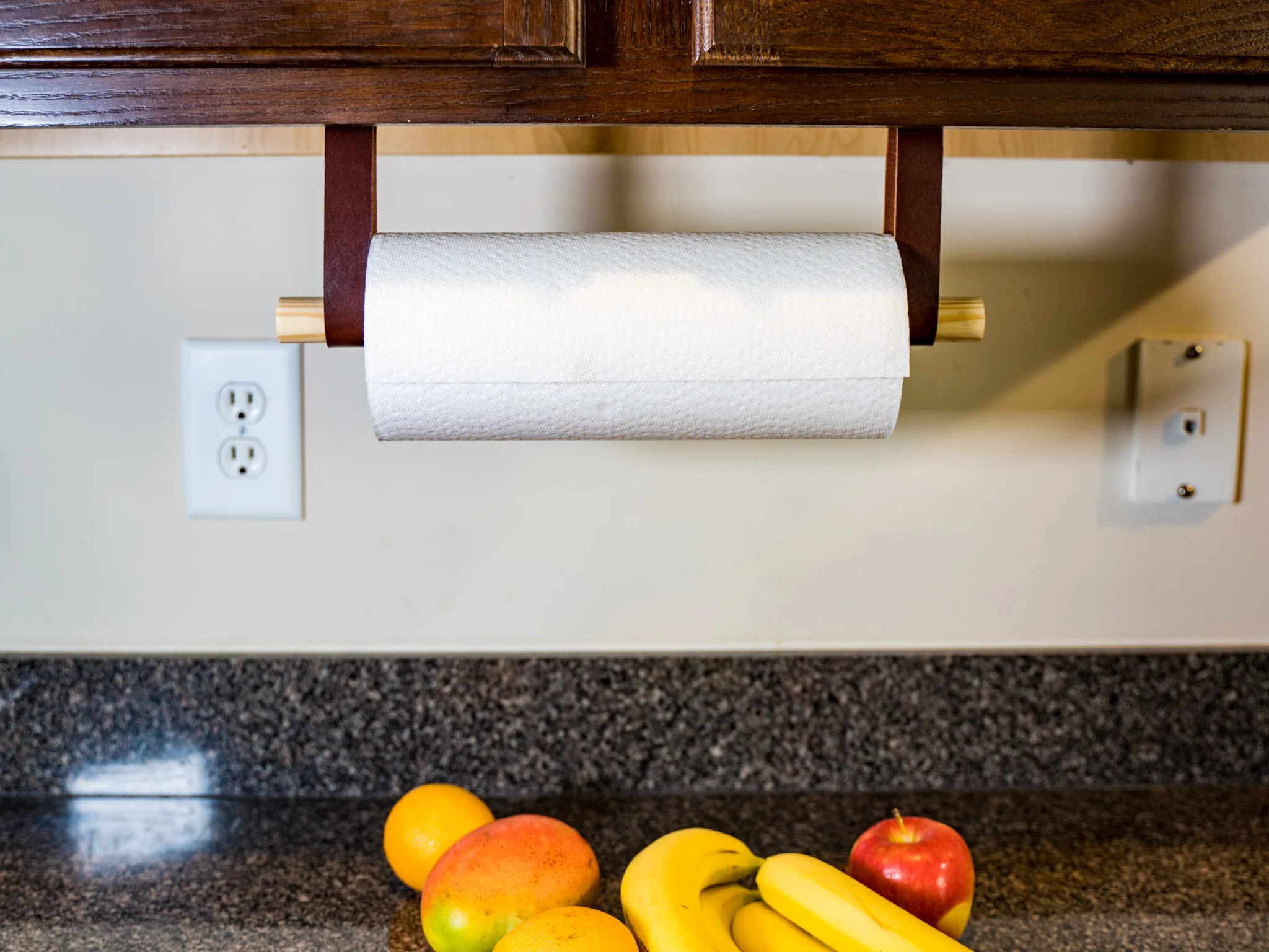Milwaukee Leather Paper Towel Holder - Chestnut - Image 3