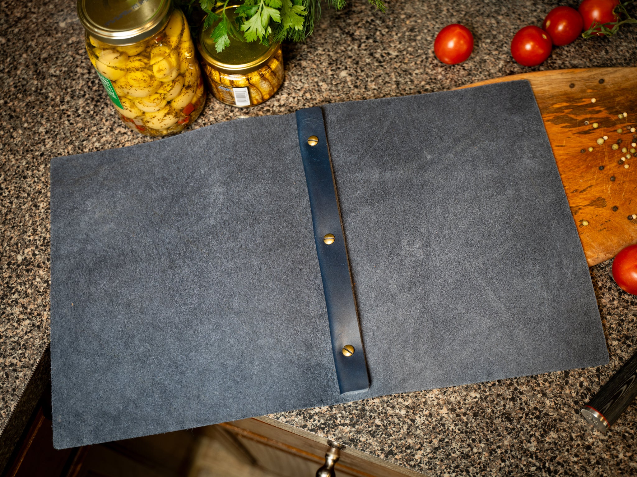 Milwaukee Leather Simple Menu Cover - Black - Image 2