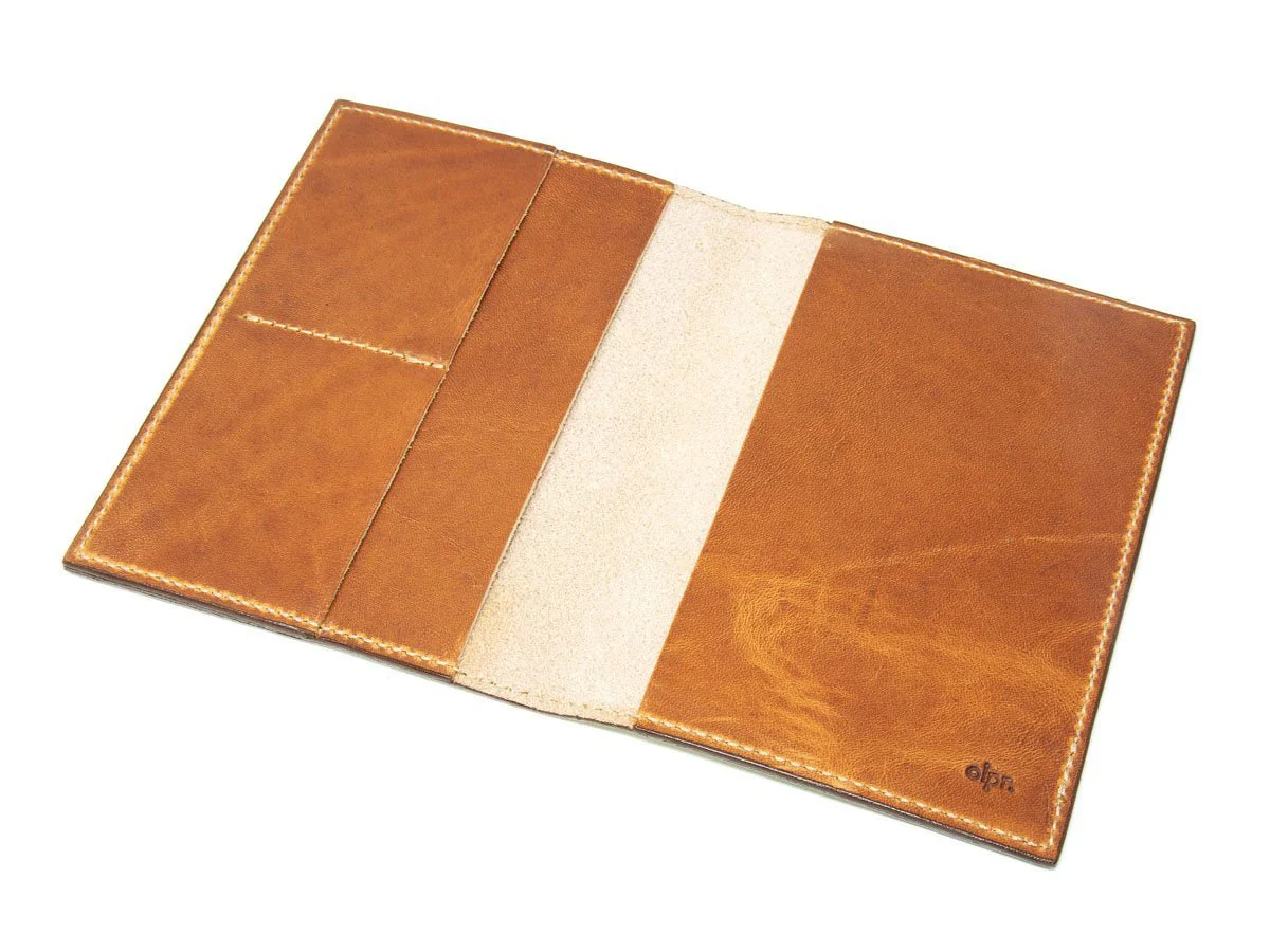 Milwaukee Leather Travel Wallet - Natural - Image 2