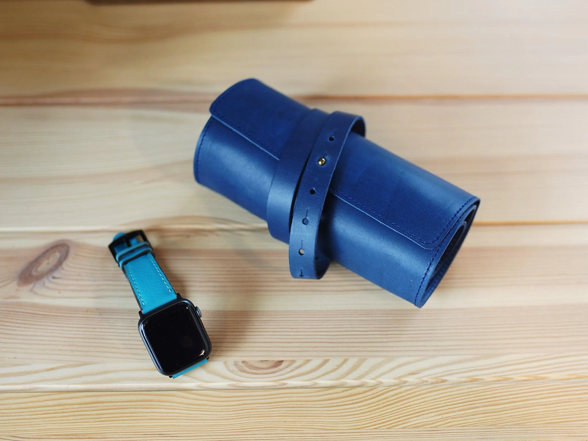Milwaukee Leather Watch Roll - Navy - Image 4