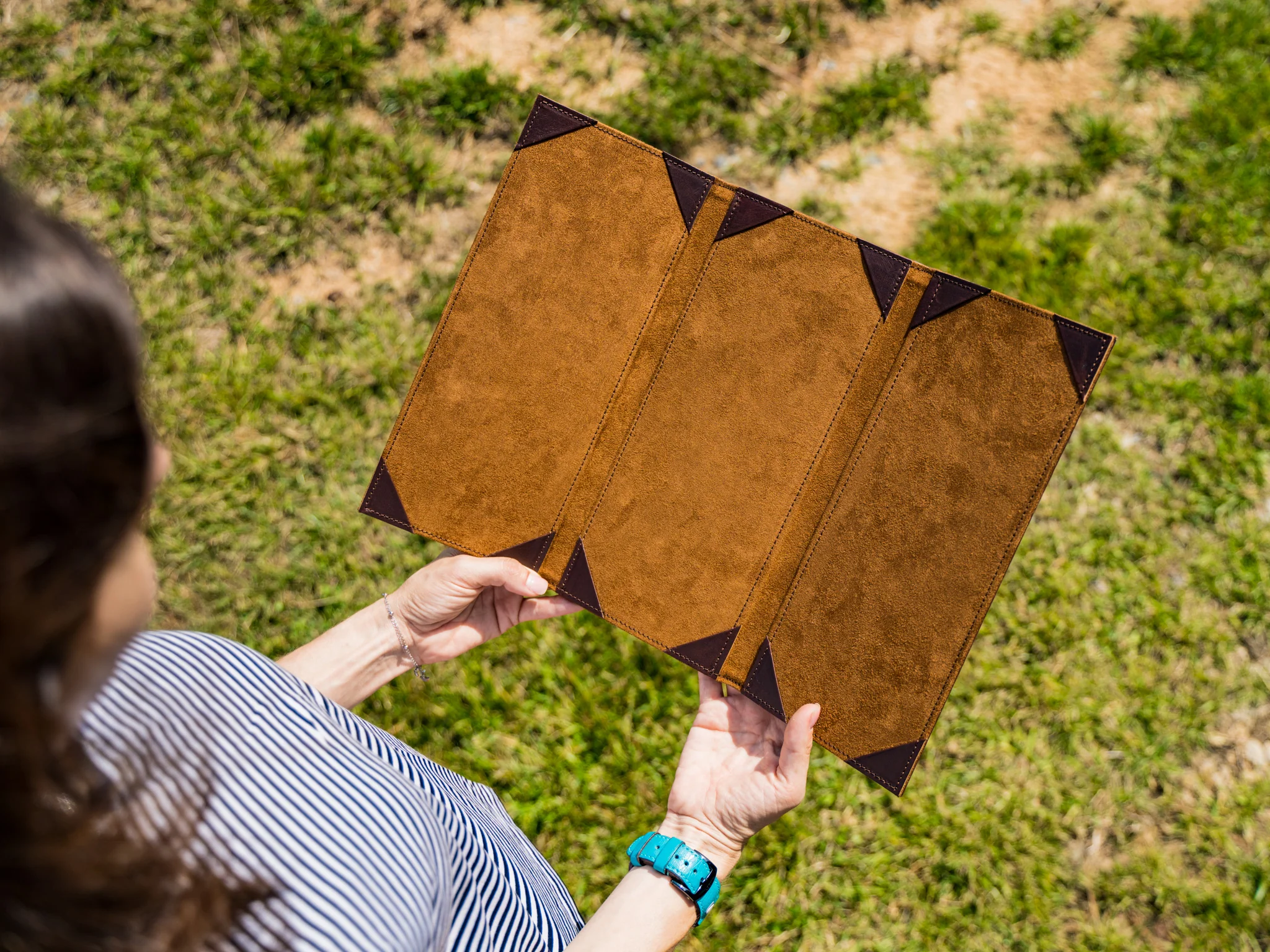 Trifold Menu Cover - Chestnut - Image 2
