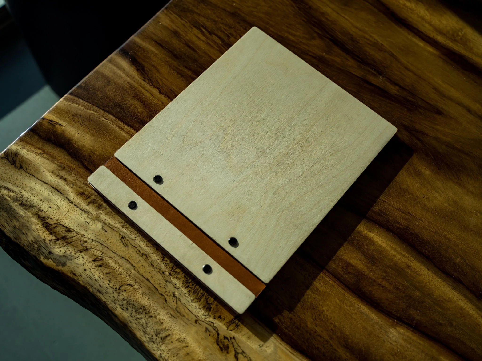 Personalized Wooden Lakehouse Guest Book - Image 2