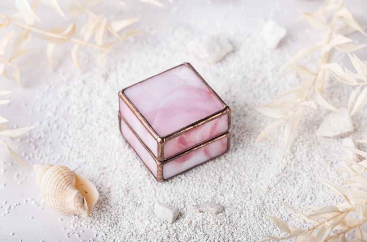 Pink Glass Ring Box - Image 3