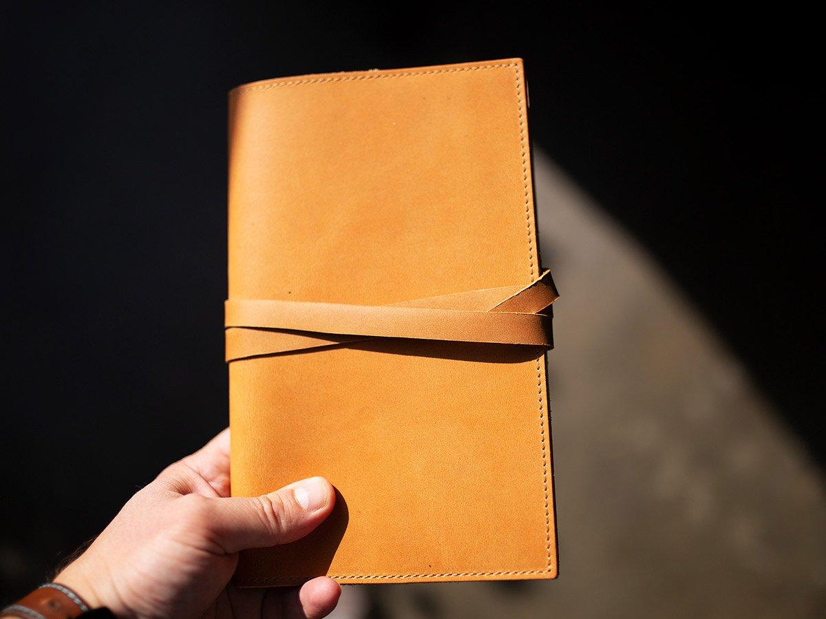 Travel Notebook Cover With Strap Of Milwaukee Leather - Natural - Image 2