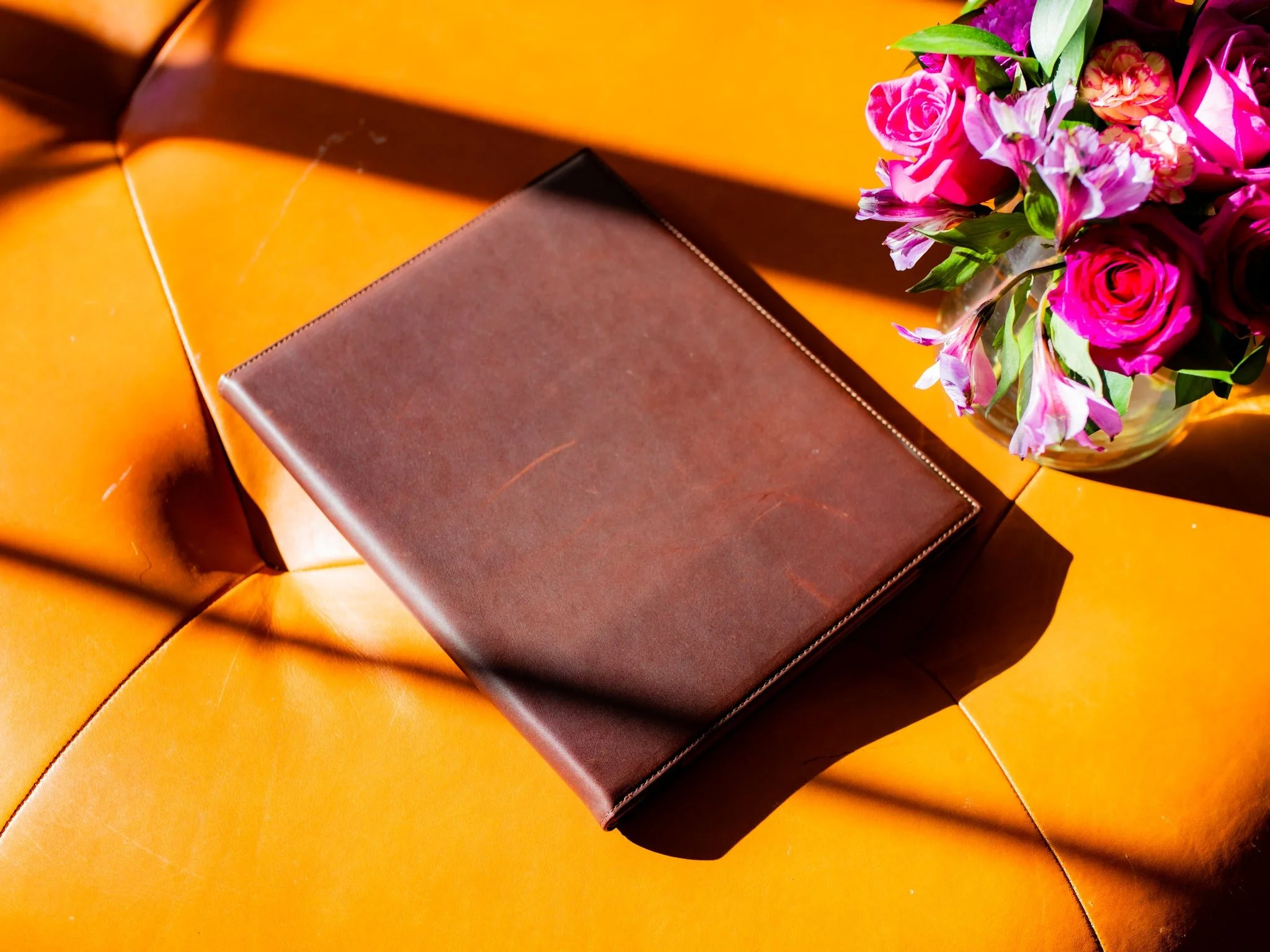Vintage Leather Hard Menu 2 view - Chestnut - Image 4