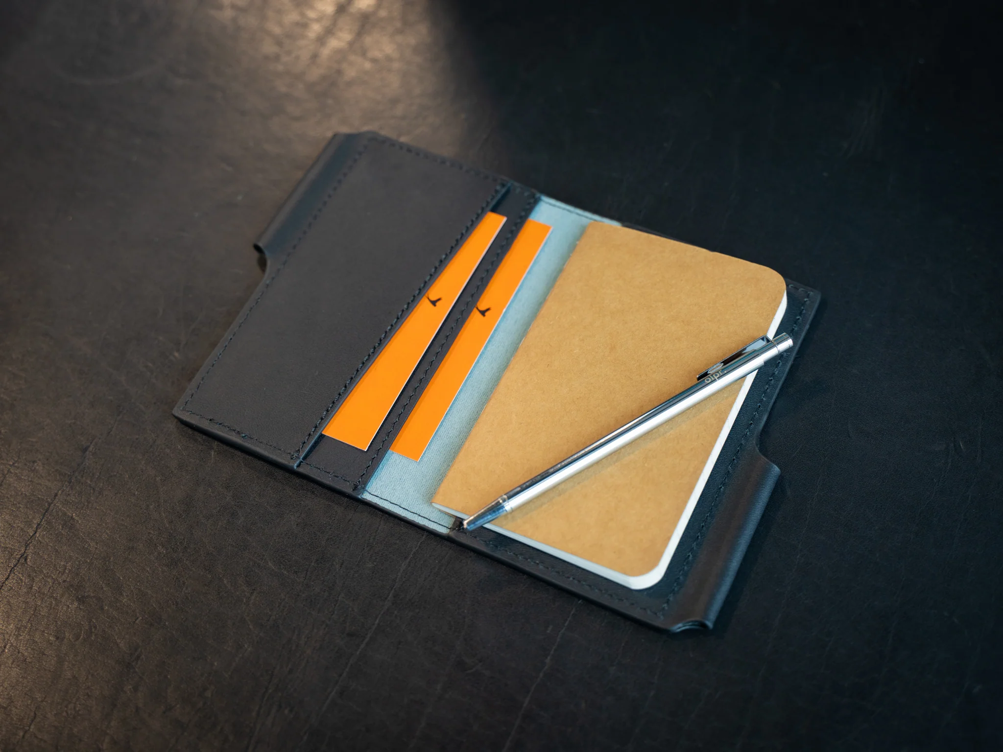 Vintage Leather Journal Wallet 2.0 with Pen XS - Black - Image 2