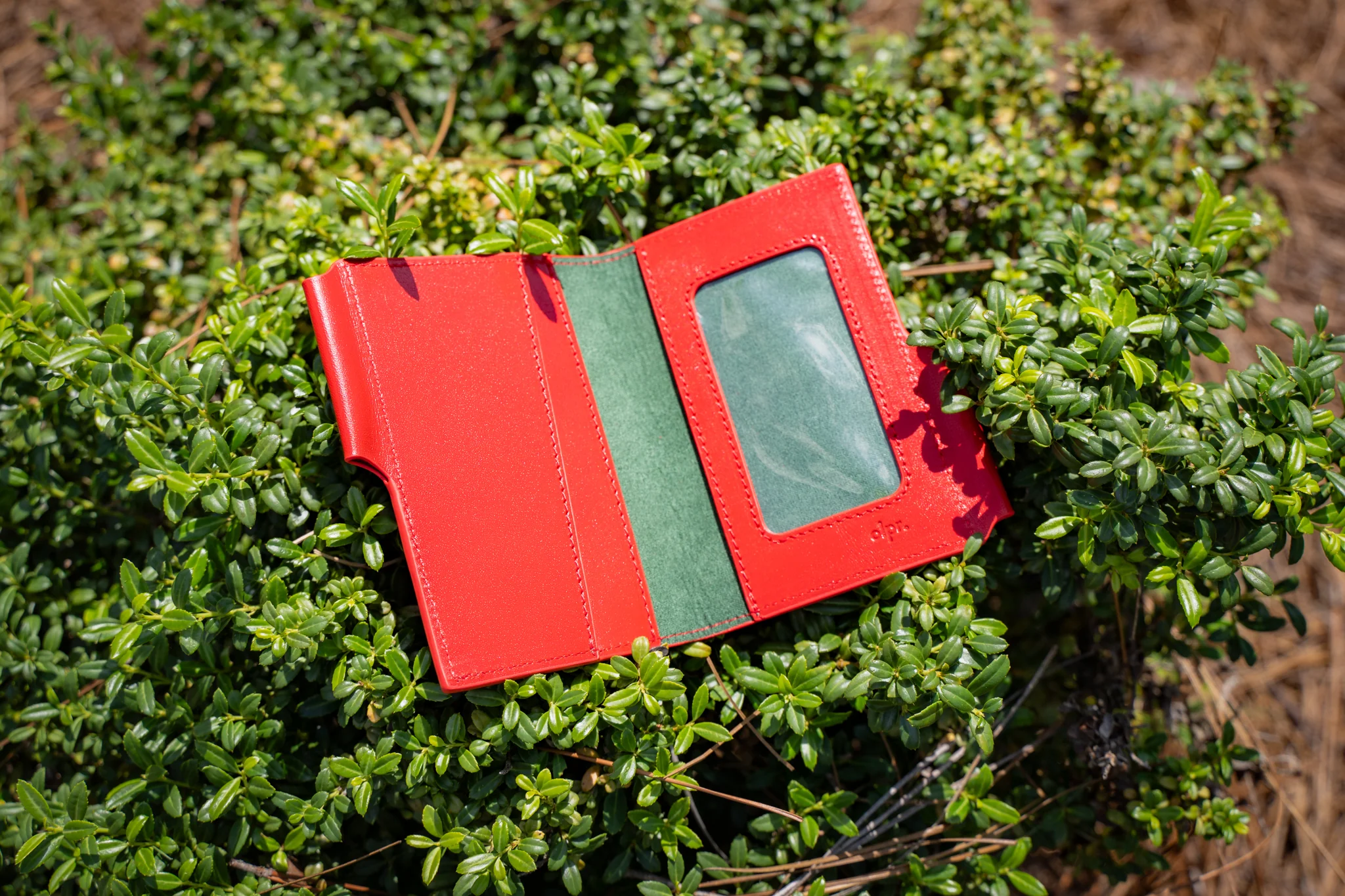 Vintage Leather Journal Wallet 2.0 with Pen XS - Red - Image 4